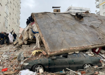В Туреччині через землетрус вже тисячі жертв, постраждала Сирія (ВІДЕО)