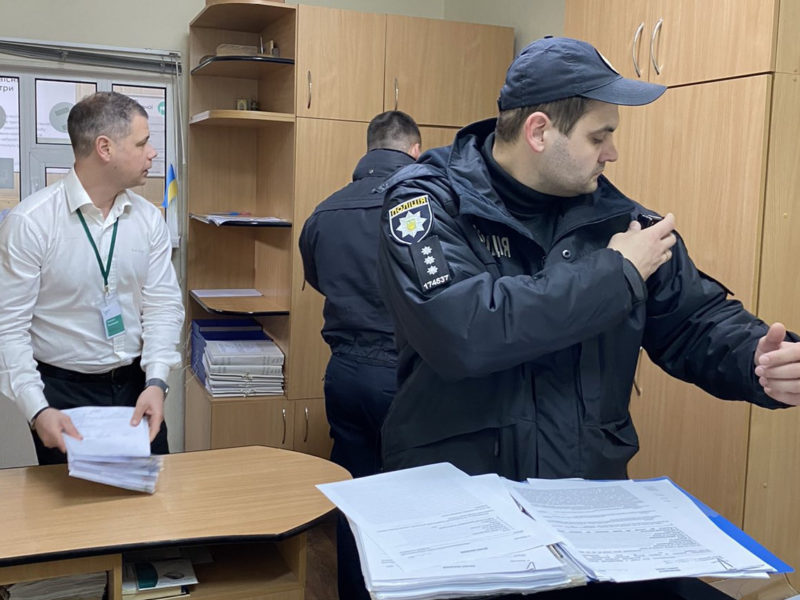 Адміністратор сервісного центру МВС Миколаєва виявив чергове підроблене посвідчення водія