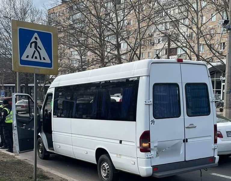 У Миколаєві мікроавтобус збив 11-річного хлопця – дитина в лікарні