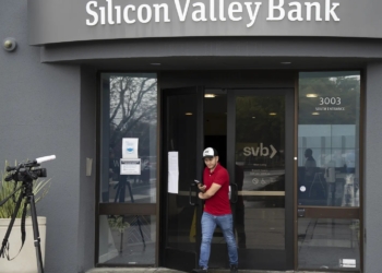 У США збанкрутував один із найбільших банків – Silicon Valley Bank. Чому