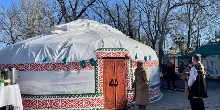 У Миколаєві відкрили казахську «юрту незламності» (ФОТО)