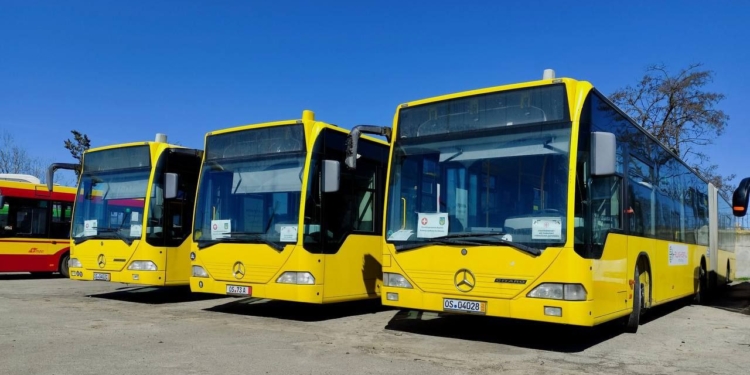 Миколаїв отримав три автобуси Mercedes Citaro від німецьких партнерів (ФОТО)
