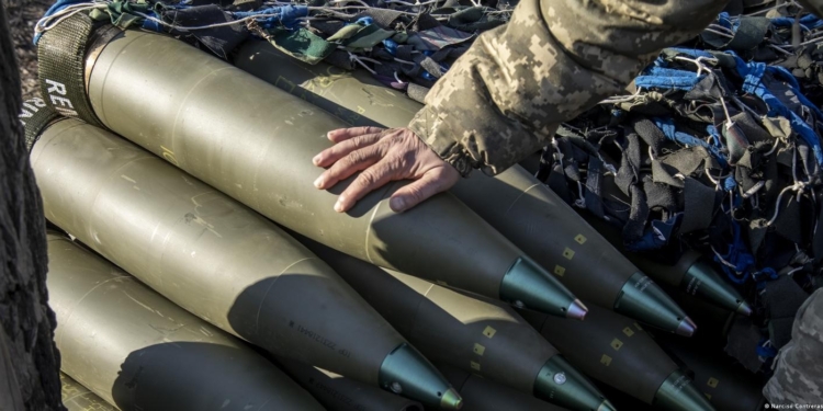 Депутати Європарламента закликали Єврокомісію діяти швидше в вирішенні питання боєприпасів для України