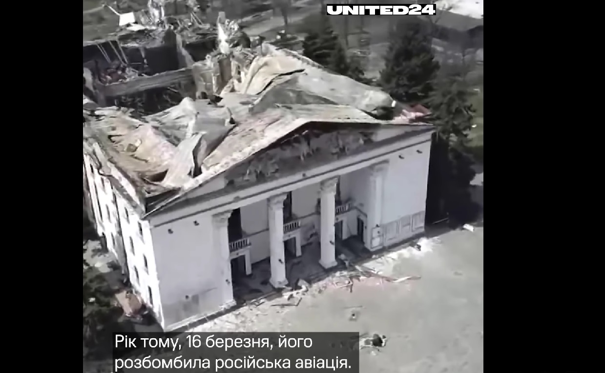 Надпис «Діти» не вберіг людей від російського терору. Сьогодні рік, як рашисти скинули бомбу на театр в Маріуполі (ВІДЕО)