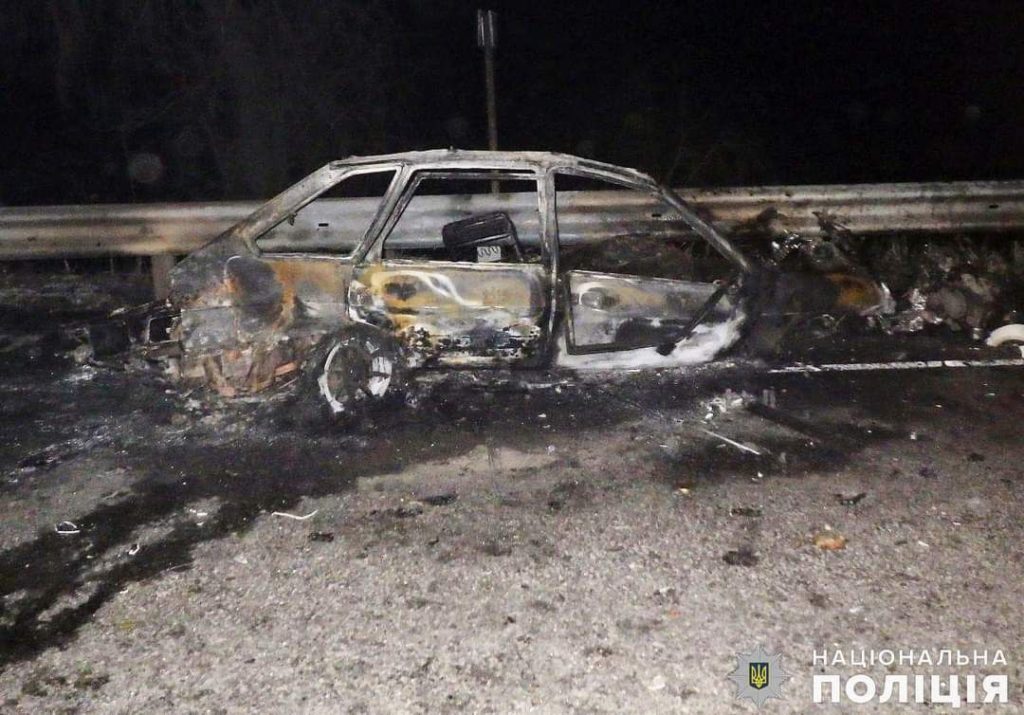 ДТП на Миколаївщині, після якої спалахнула автівка, було смертельним – загинув 19-річний водій легковика (ФОТО) 1