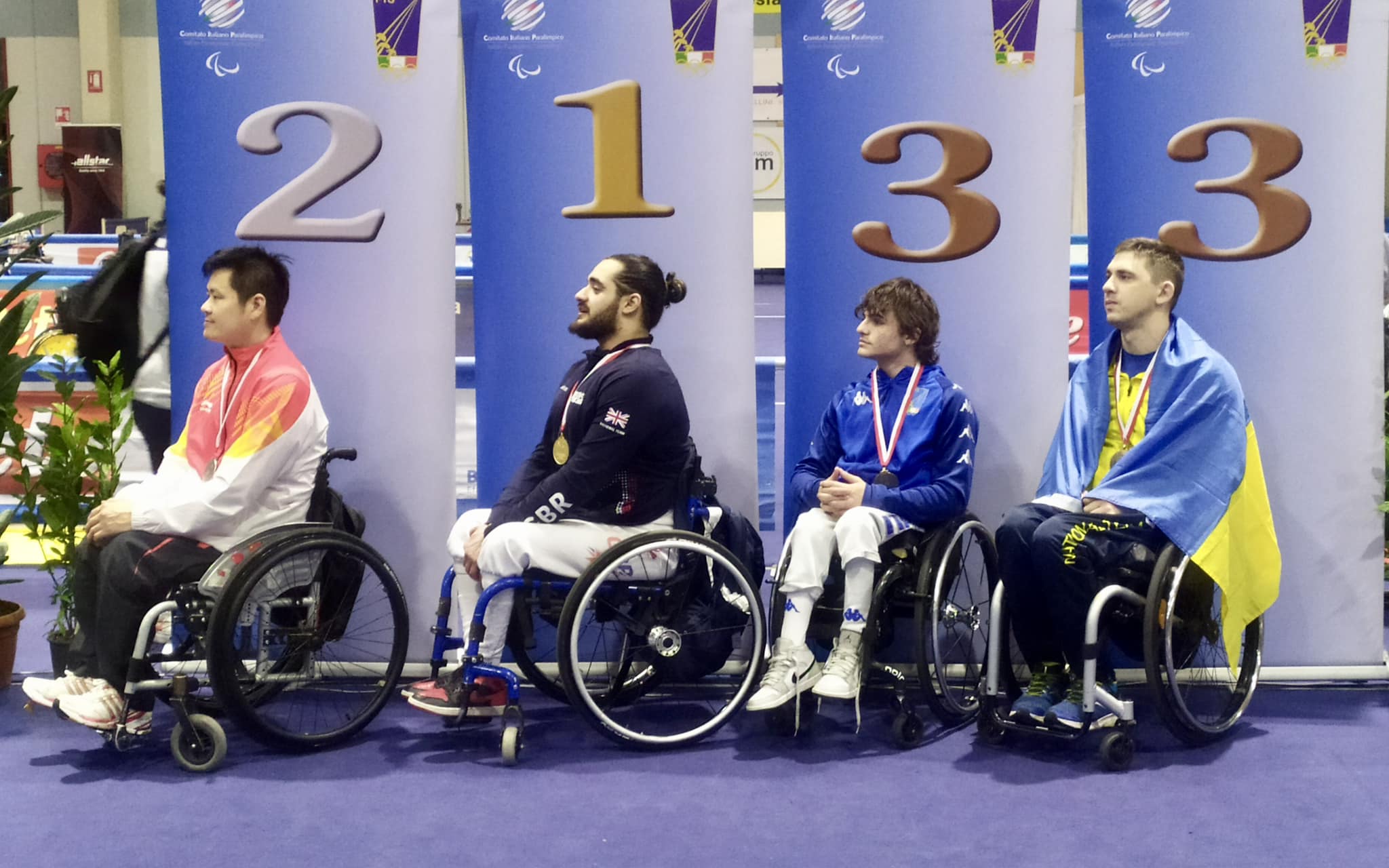 Миколаївський паралімпієць Олег Науменко здобув «бронзу» Кубку світу з фехтування на візках