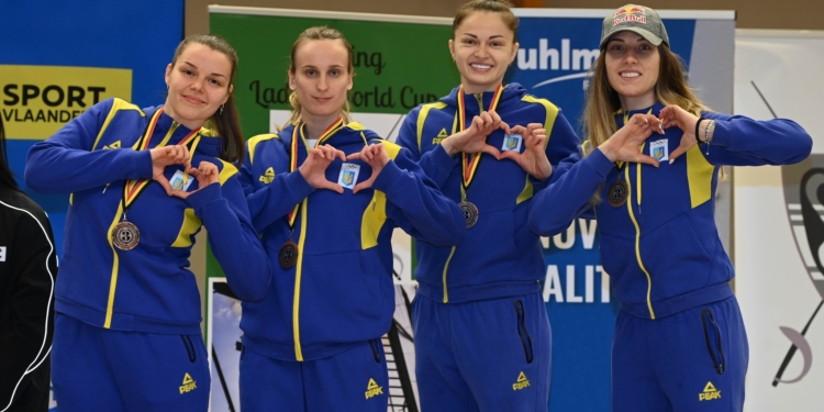 Кубок світу з фехтування на шаблях: миколаївська шаблістка Ольга Харлан з посестрами здобули командну «бронзу» (ФОТО)
