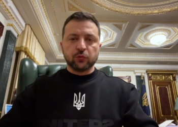 «Життя, наші люди сильніші за будь-які страхи» – звернення Зеленського (ВІДЕО)