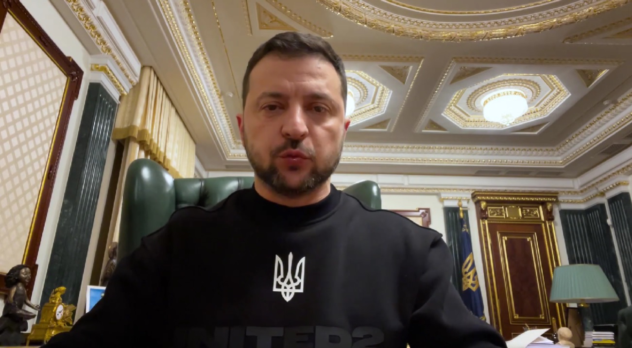 «Життя, наші люди сильніші за будь-які страхи» – звернення Зеленського (ВІДЕО)