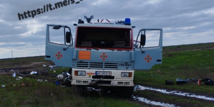 На Миколаївщині підірвався на міні автомобіль ДСНС – одна людина поранена (ФОТО)