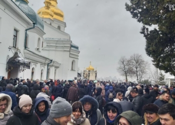Сьогодні Московський патріархат повинен піти з Лаври. Що відбувається у храмі (ФОТО)