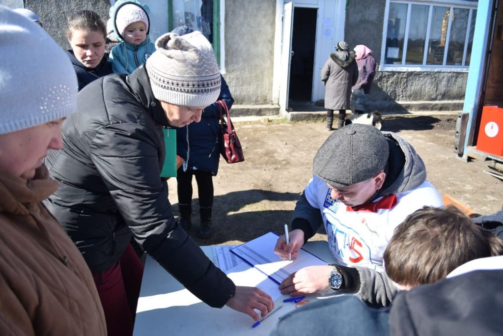 На Миколаївщині жителі Горохівської громади отримали 150 наборів гігієни від Save the Children (ФОТО) 19