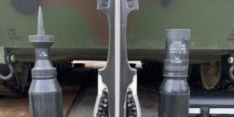 Британія передасть Україні бронебійні снаряди до танків – із збідненим ураном. В рф істерика (ФОТО)