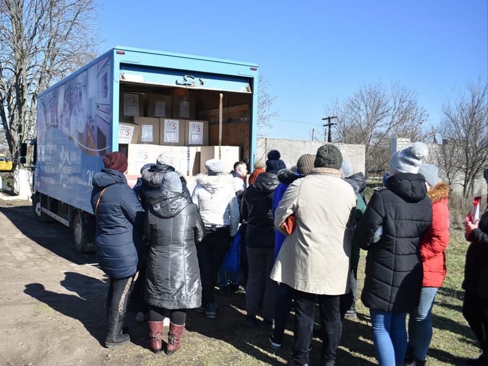 На Миколаївщині жителі Горохівської громади отримали 150 наборів гігієни від Save the Children (ФОТО) 21