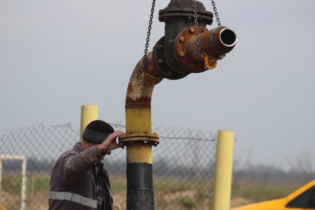 «Миколаївгаз» обіцяє за тиждень повернути газ в домівки мешканців села Прибузьке (ФОТО) 23