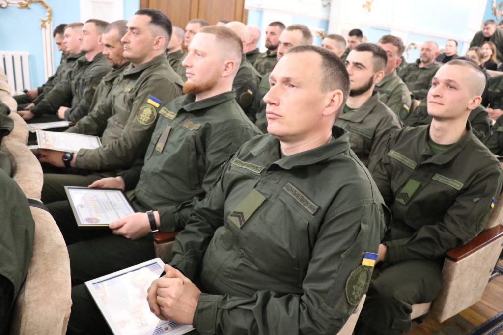 Миколаївські гвардійці відзначили професійне свято - День Національної гвардії України (ФОТО) 27