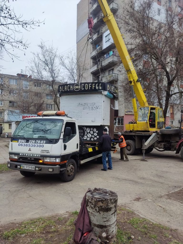 В Інгульському районі Миколаєва прибрали чергові незаконні МАФи (ФОТО) 3