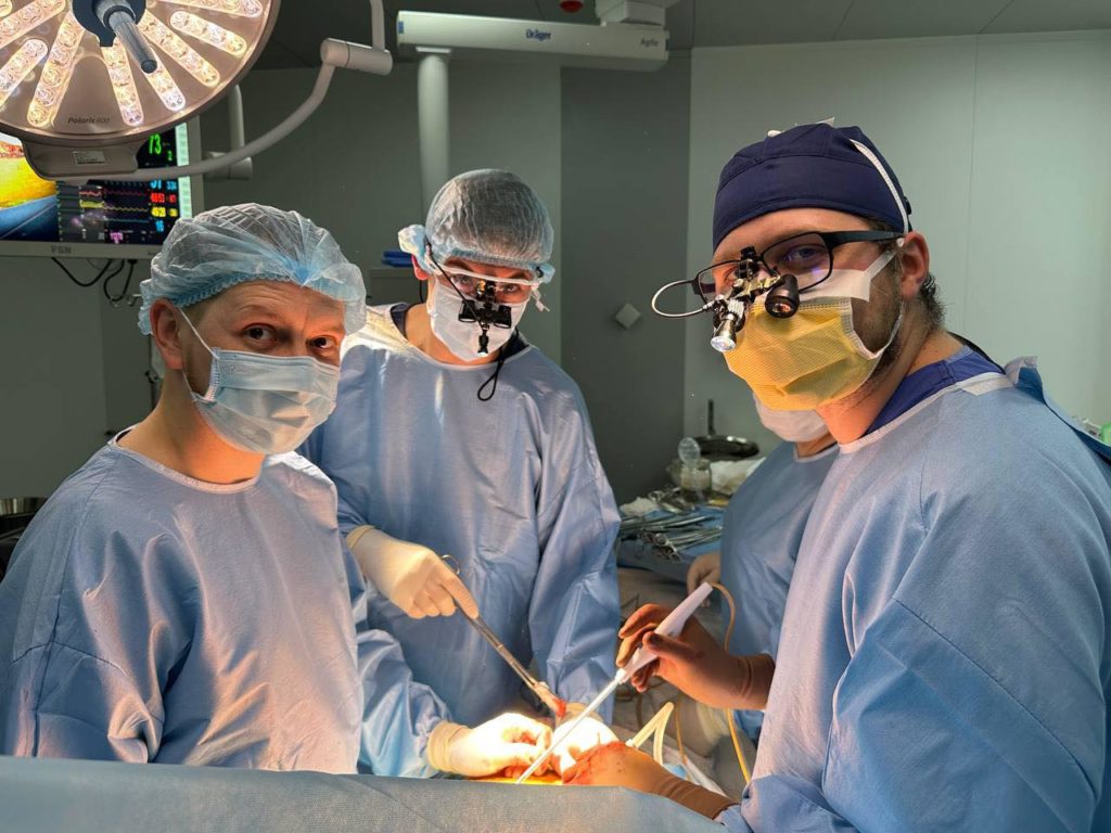 В «Феофанії» вперше самостійно провели трансплантацію легенів (ФОТО) 3