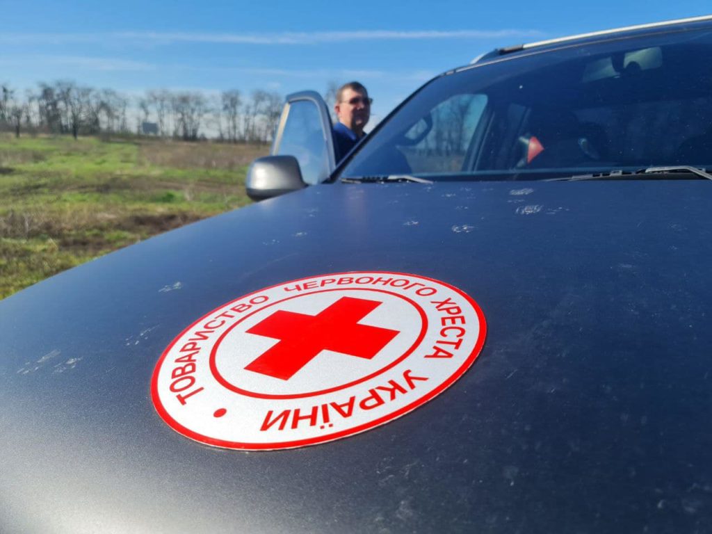 Аварійно-рятувальна служба ТЧХУ підключилась до розмінування Миколаївщини: за перший день виявлено понад 100 вибухонебезпечних предметів (ФОТО) 3