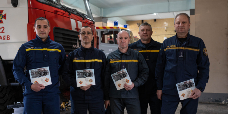 Рятувальники міста Очаків Миколаївської області отримали нагороди (ФОТО)