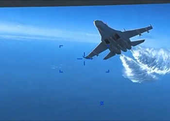 Опубліковане відео атаки російського Су-27 на дрон США (ВІДЕО)
