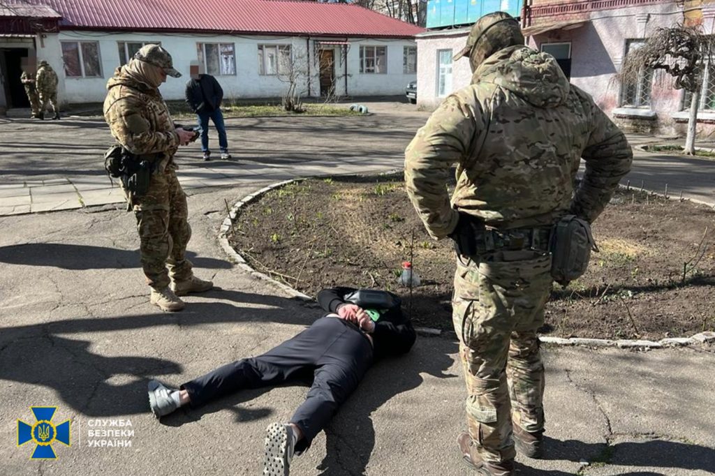 Шпигун намагався вступити в новостворений підрозділ «Чорноморська січ» - фіксував бази ЗСУ на Одещині і Миколаївщині (ФОТО) 6