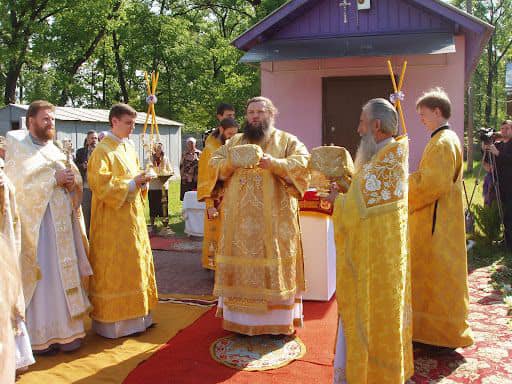 Архієрей УПЦ (МП) оголосив про початок голодування на підтримку братії Лаври. Чому з цього сміються? (ФОТО) 4