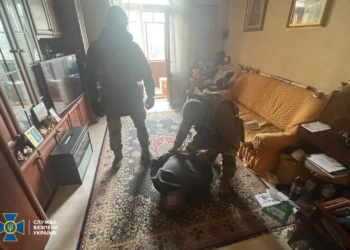 СБУ знешкодила агентів ФСБ з журналістським посвідченням і зв’язками з нардепом – готували ракетні удари по Укрзалізниці (ФОТО)