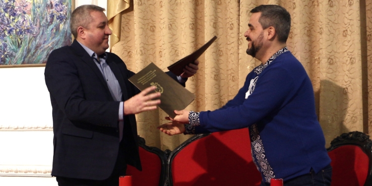 Миколаївський академічний художній драматичний театр підписав меморандуми з двома театрами (ФОТО)