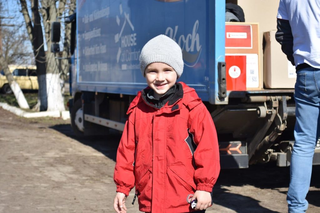 На Миколаївщині жителі Горохівської громади отримали 150 наборів гігієни від Save the Children (ФОТО) 9