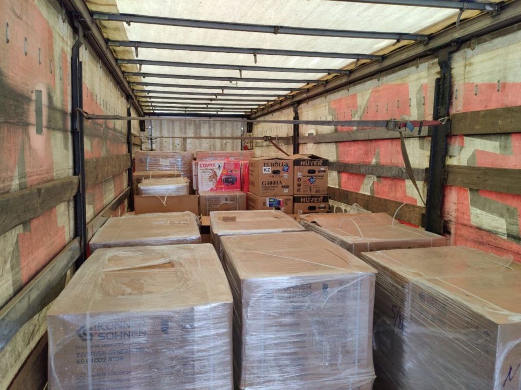 Миколаївщина передала Херсону три вантажівки гуманітарної допомоги (ФОТО) 11