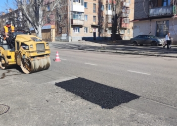 В Миколаєві розпочали ямковий ремонт доріг (ФОТО)