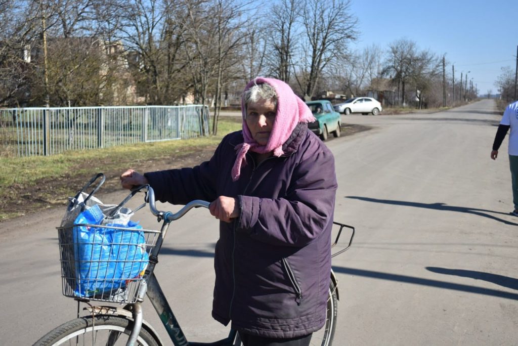 На Миколаївщині жителі Горохівської громади отримали 150 наборів гігієни від Save the Children (ФОТО) 13