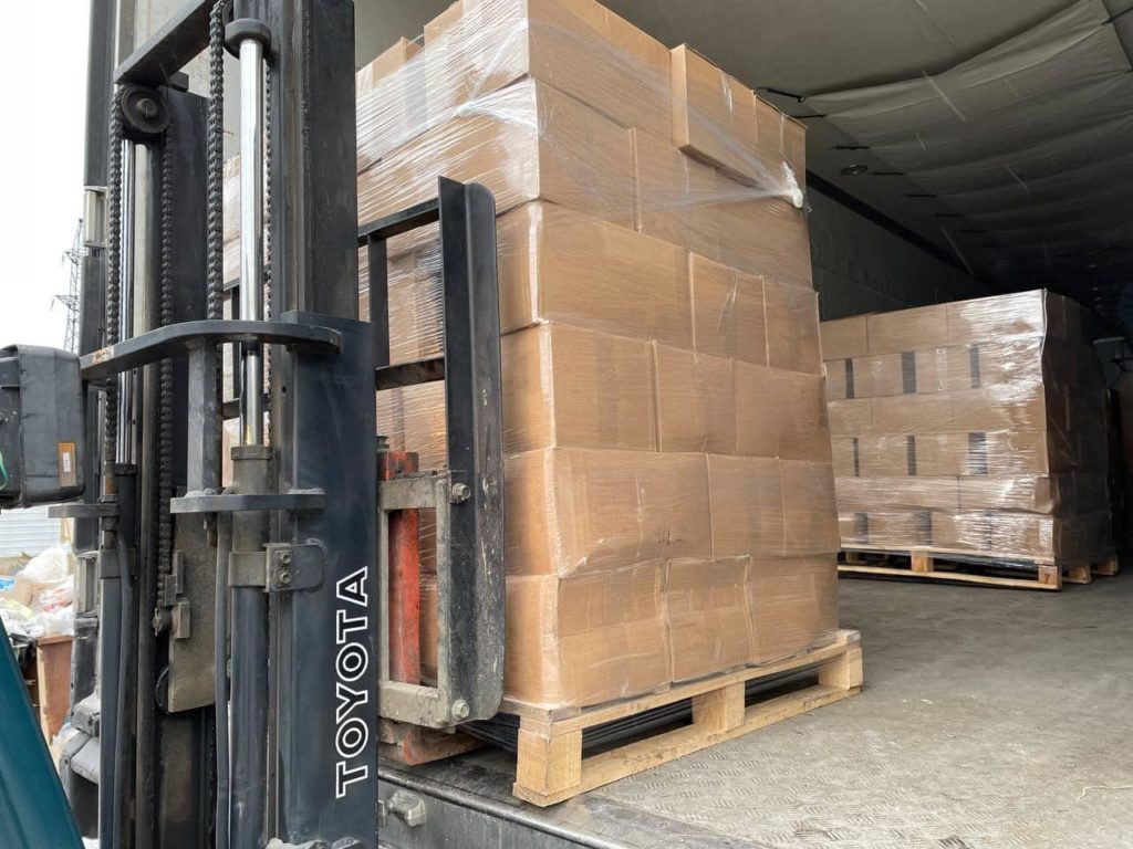 Миколаївщина передала Херсону три вантажівки гуманітарної допомоги (ФОТО) 13