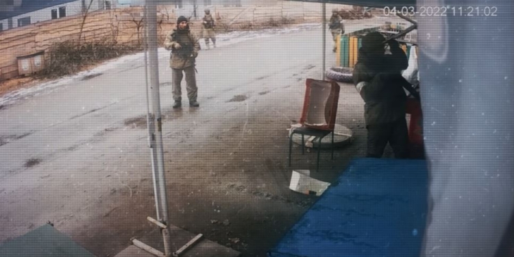 Командир підрозділу з Бучі став “героєм Росії”. Документальний фільм про розстріл волонтерів (ВІДЕО)