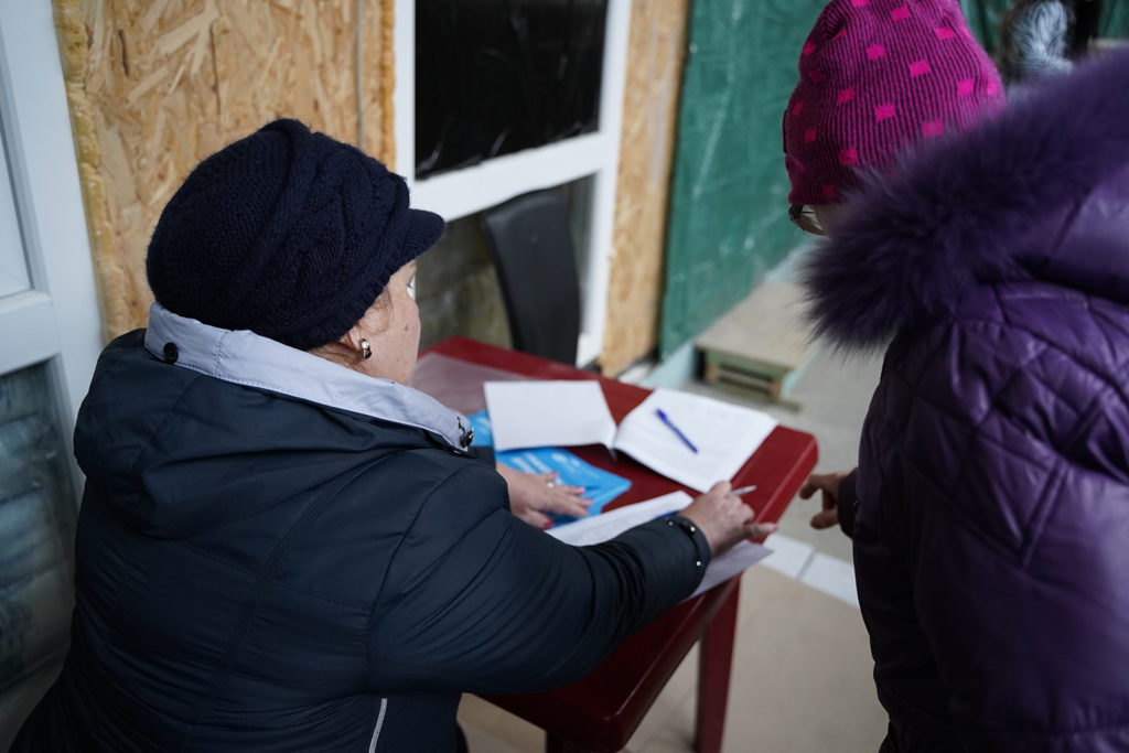 Програма екстреної підтримки SOSДІТИ в Миколаєві: вже видано понад 3,1 тисячі продовольчих наборів сім’ям з дітьми (ФОТО) 15