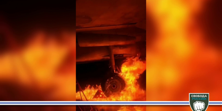 Приморські партизани спалили Су-27 на авіабазі в Артемі (ВІДЕО)