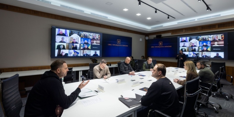 Андрій Єрмак провів засідання президії Конгресу місцевих влад – обов’язків голови Палати регіонів покладені на Ганну Замазєєву (ФОТО)