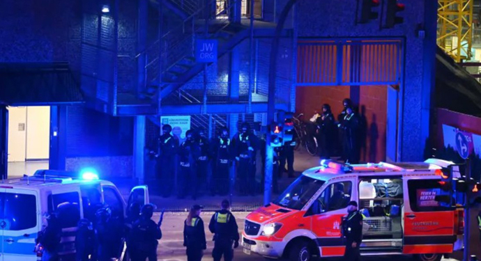 В Гамбурзі невідомий відкрив стрілянину по Свідках Єгови – 8 вбитих, серед постраждалих – українка