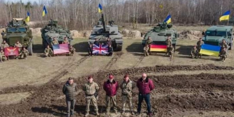 Резніков показав, з чого буде складатися  “армований кулак”, на силу якого працювали разом з партнерами (ФОТО)