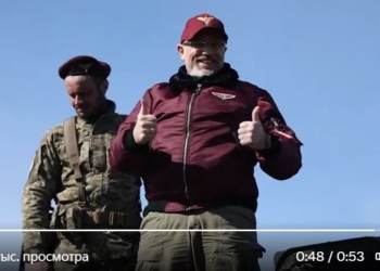 Резніков показав тест-драйв БТР Stryker і Cougar (ВІДЕО)