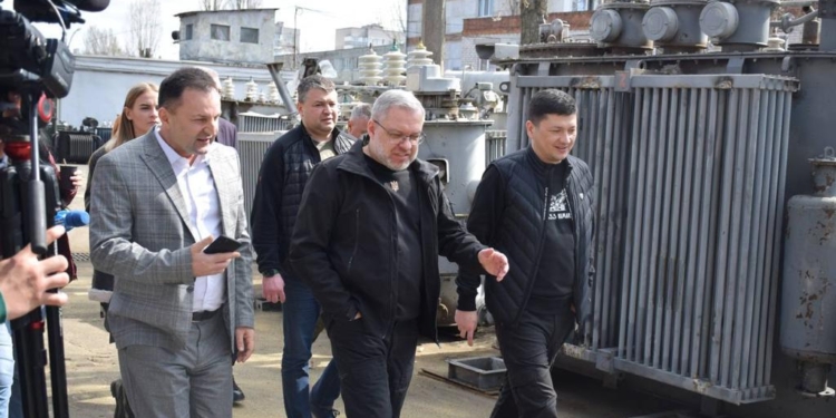 680 тонн обладнання і матеріалів для проведення ремонтних робіт отримали енергетики Миколаївщини від Міненерго – Галущенко (ФОТО)