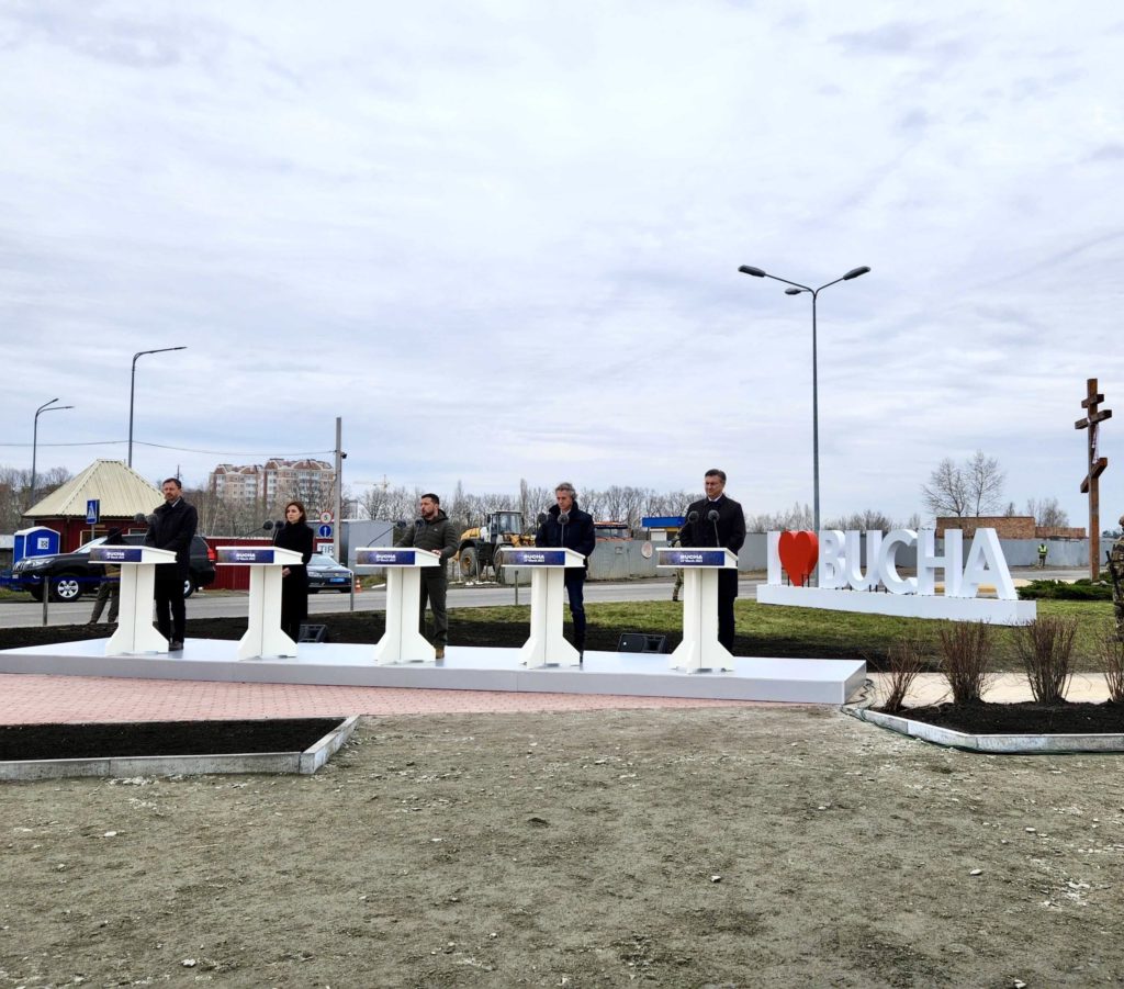 В Україну прибула Санду - долучилась до саміту в Бучі (ФОТО) 3 В Україну прибула Санду - долучилась до саміту в Бучі (ФОТО) 2