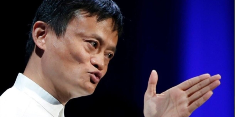 Влада Китаю намагалася повернути на батьківщину засновника Alibaba, – Bloomberg