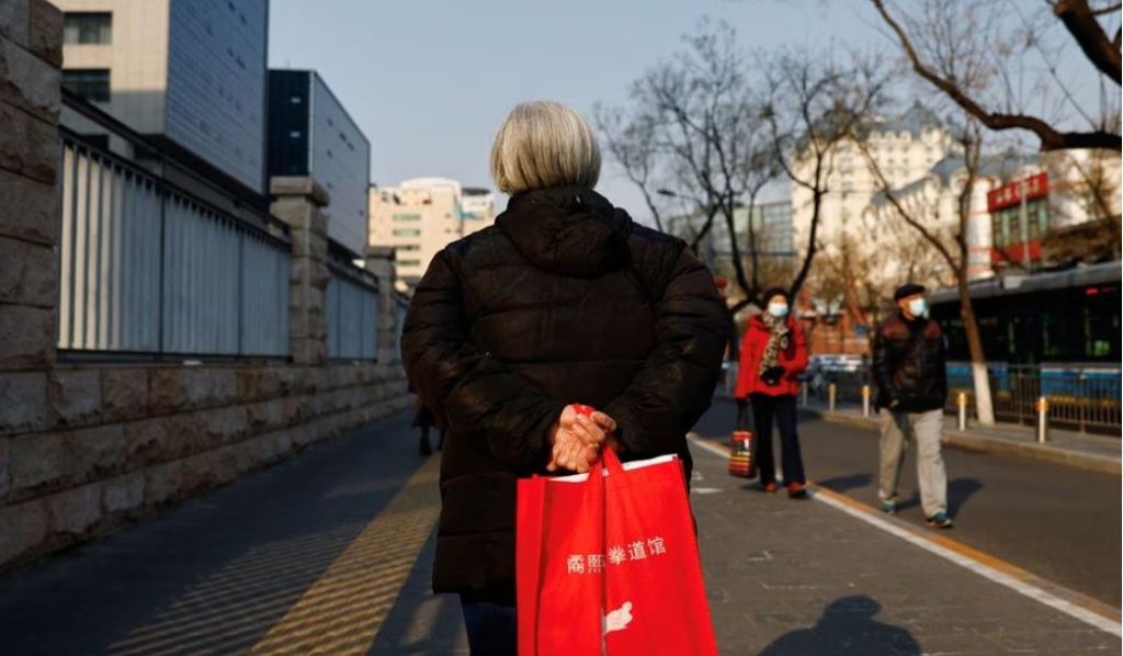 Китай шукає метод боротьби зі старінням населення через нестачу трудових ресурсів 1