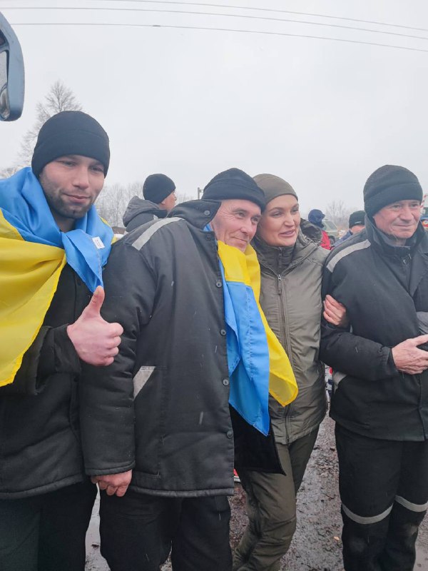 Україна звільнила ще 130 бранців (ФОТО, ВІДЕО) 3