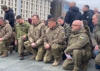 В Києві попрощались з “Да Вінчі”, Зеленський посмертно нагородив його “Хрестом бойових заслуг” (ФОТО)