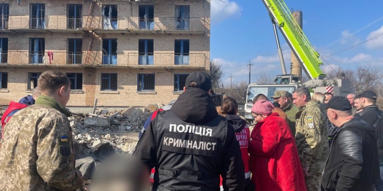 Кількість жертв атаки дронів на гуртожиток на Київщини зросла (ФОТО, ВІДЕО)