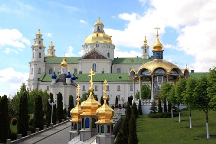 Синод ПЦУ утворив релігійну організацію в Почаївській лаврі і чоловічий монастир в Києво-Печерській 14