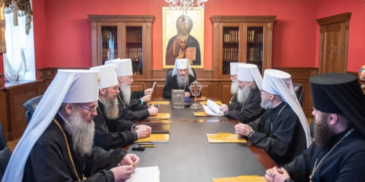 УПЦ МП заявила, що з печер не піде, Лавру буде захищати (ВІДЕО)